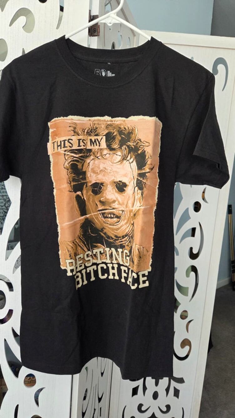Texas Chainsaw Massacre Leatherface Resting Bitchface Tee Mens S NWOT